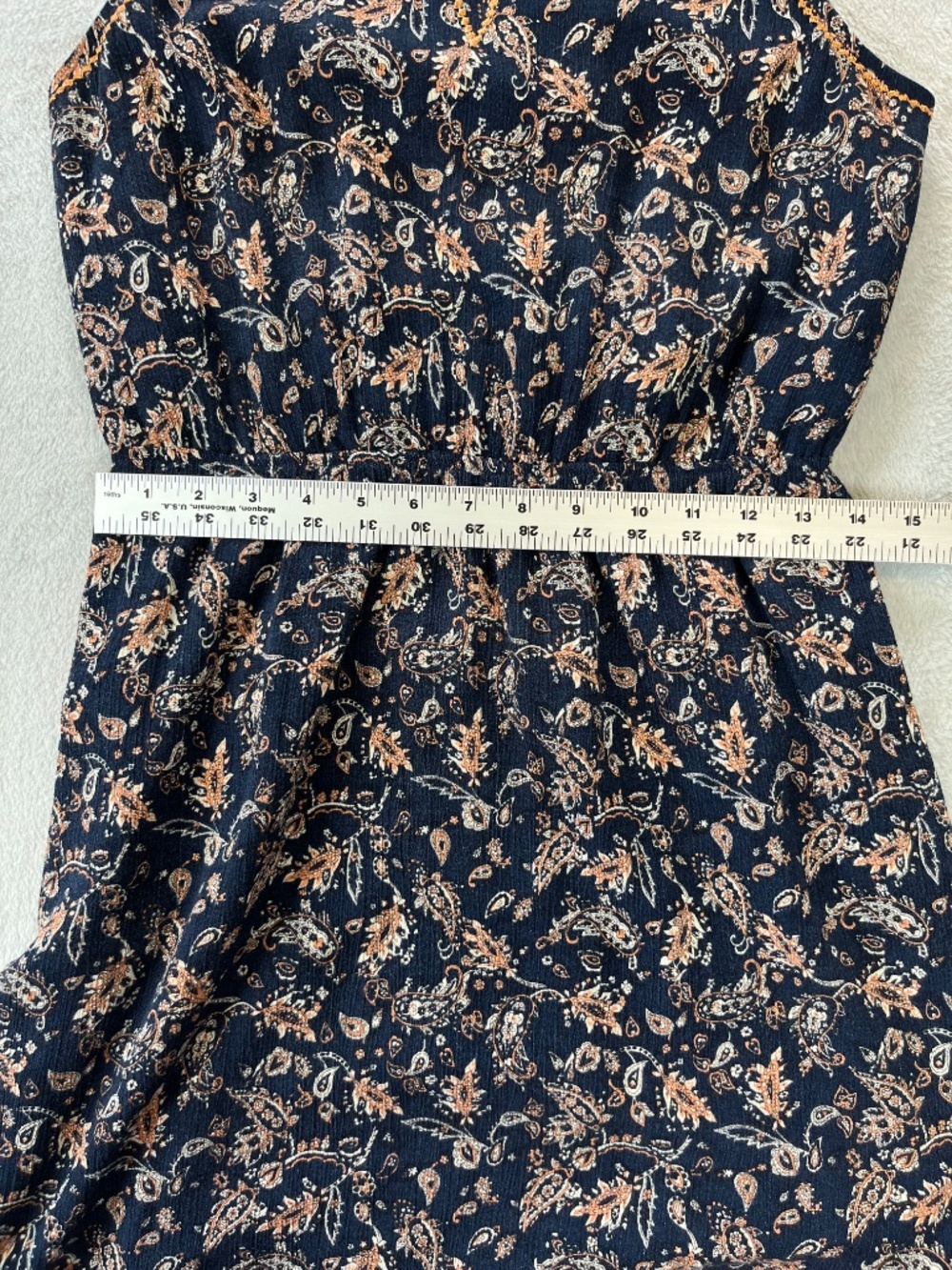 Cottagecore Sleeveless Embroidered Sundress Market & Spruce V Neck Cinched Waist - Picture 7 of 15